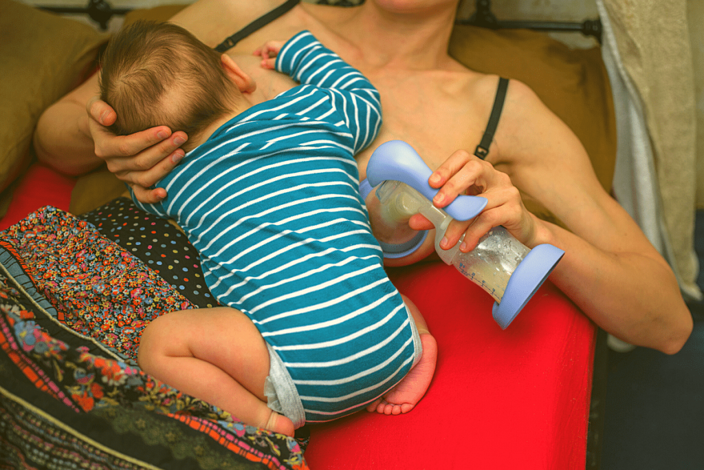 How to Pump and Breastfeed at the Same Time - Petite Capsule